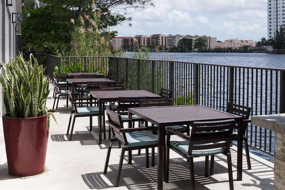 Homewood Suites Miami Airport/Blue Lagoon Exteriör bild