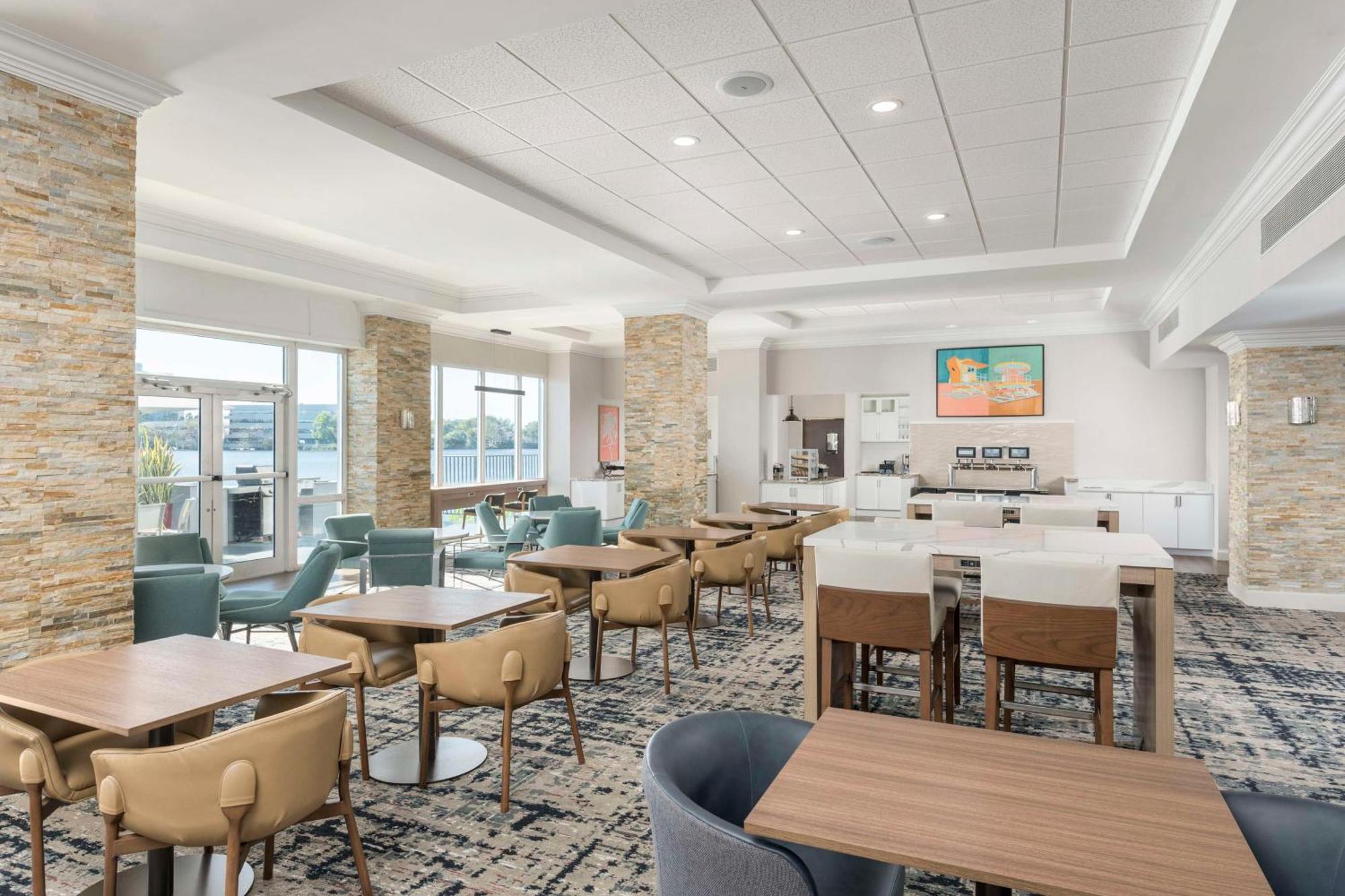 Homewood Suites Miami Airport/Blue Lagoon Exteriör bild